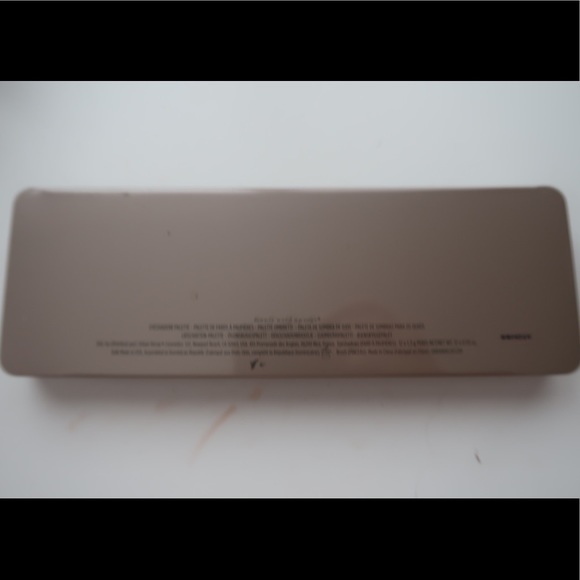 Urban Decay palette - Picture 3 of 3